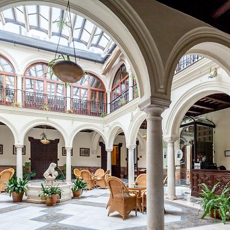 Palacio Marques De La Gomera Osuna Exterior photo
