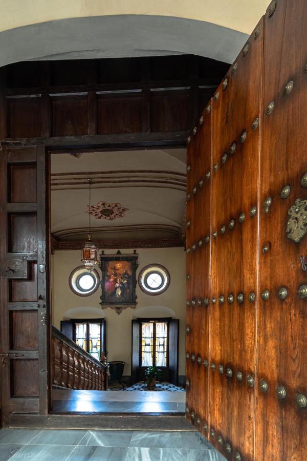Palacio Marques De La Gomera Osuna Exterior photo