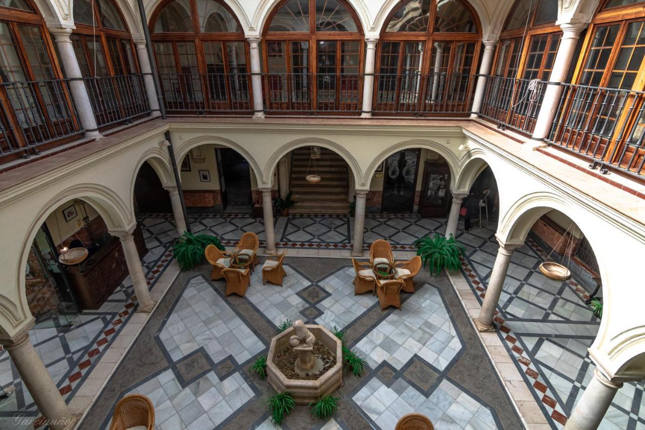 Palacio Marques De La Gomera Osuna Exterior photo