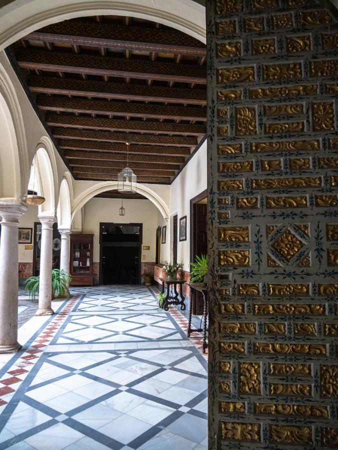 Palacio Marques De La Gomera Osuna Exterior photo
