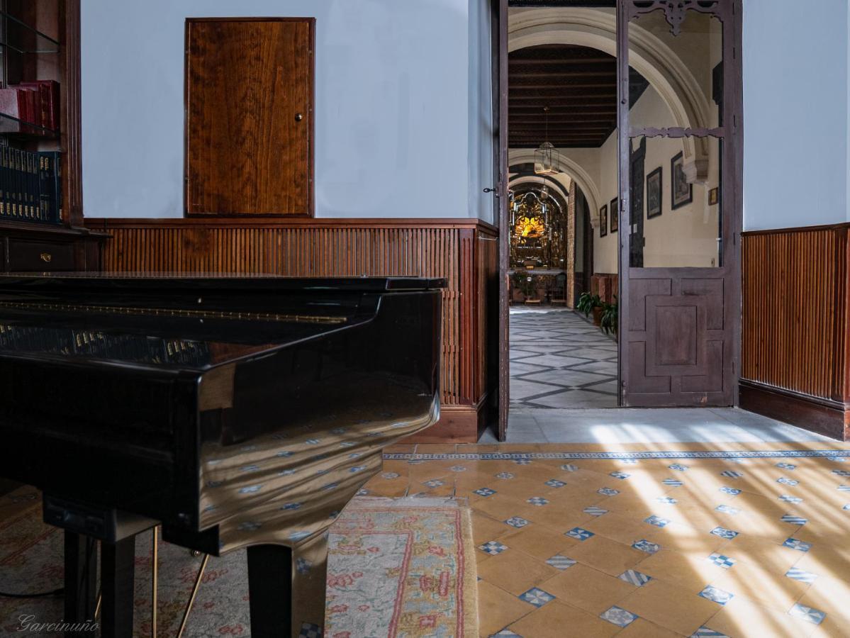 Palacio Marques De La Gomera Osuna Exterior photo