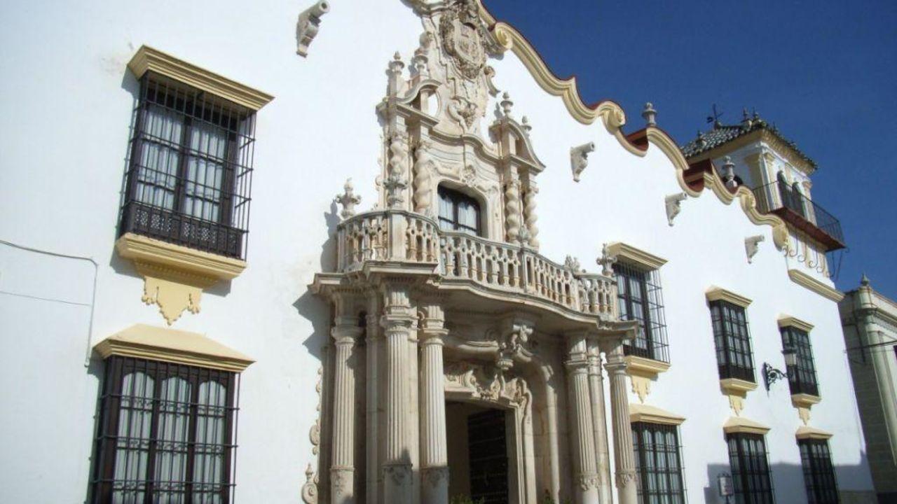Palacio Marques De La Gomera Osuna Exterior photo
